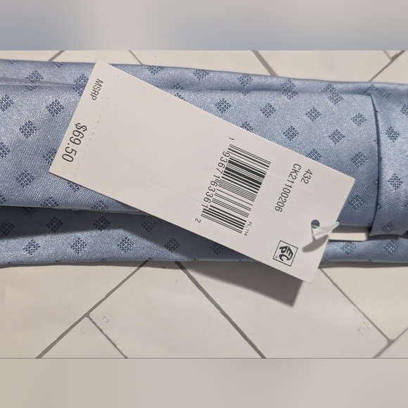 (Bundle Of 5 Ties)Calvin Klein Blue , Lavender and Pink Silk Ties Collection - Picture 7 of 7